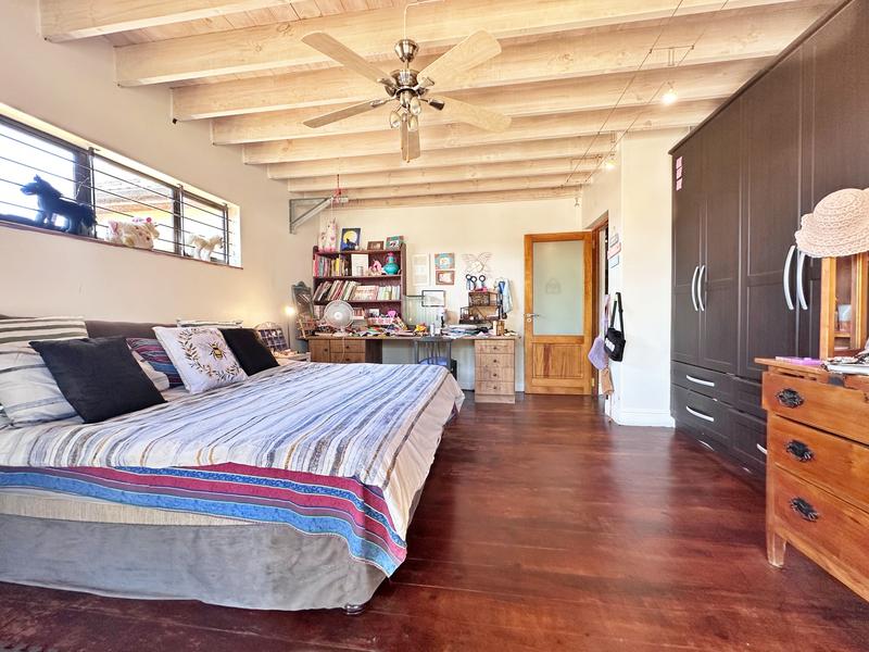5 Bedroom Property for Sale in Klein Dassenberg Western Cape